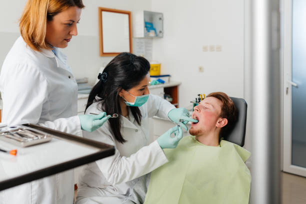 Best Emergency Treatment for Toothache in Maryvle, IL